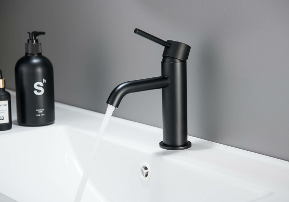 Смеситель для раковины Aquatek Европа AQ1310MB Черный матовый Смеситель для раковины Aquatek Европа AQ1310MB Черный матовый