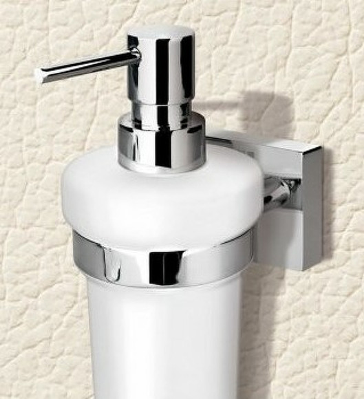 Дозатор для жидкого мыла Bemeta Beta 132109017 Хром