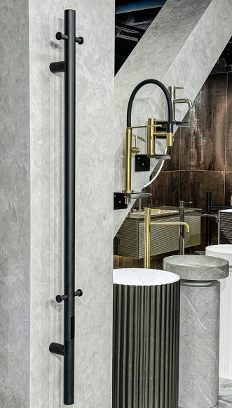 Электрический полотенцесушитель Boheme Uno 726-B Черный матовый Электрический полотенцесушитель Boheme Uno 726-B Черный матовый