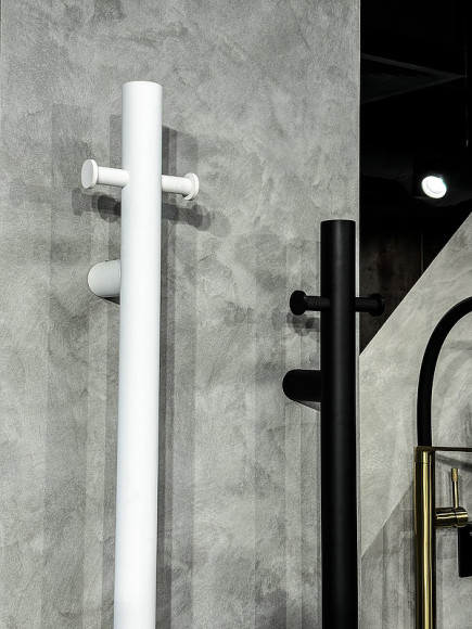 Электрический полотенцесушитель Boheme Uno 726-B Черный матовый Электрический полотенцесушитель Boheme Uno 726-B Черный матовый