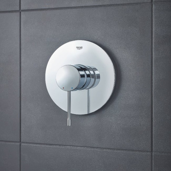 Смеситель для душа Grohe Essence 24057001 Хром