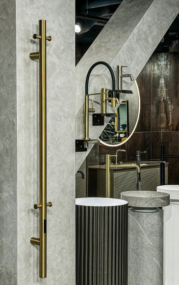 Электрический полотенцесушитель Boheme Uno 726-BR Бронза Электрический полотенцесушитель Boheme Uno 726-BR Бронза