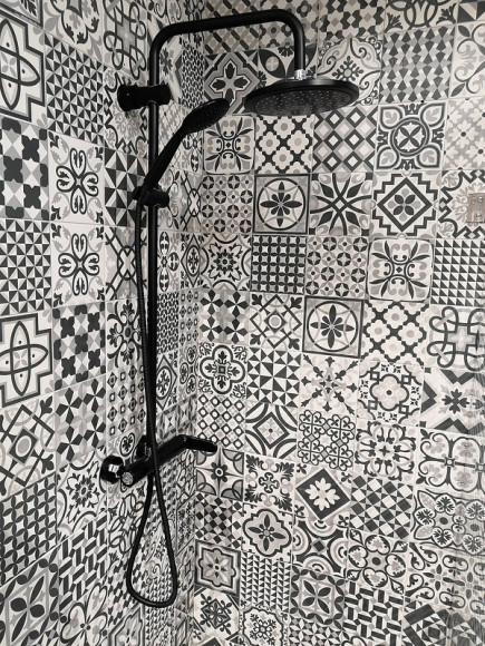 Душевая система Rav Slezak Tigris TG182.5/3CMATC Черный матовый Хром