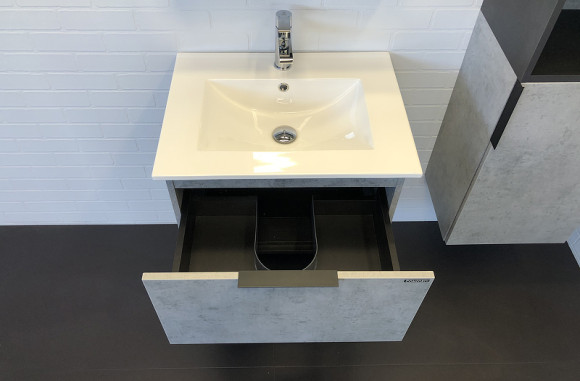 Тумба с раковиной Comforty Франкфурт 60 00-00004332 подвесная Бетон светлый Черная матовая Тумба с раковиной Comforty Франкфурт 60 00-00004332 подвесная Бетон светлый Черная матовая