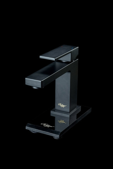 Смеситель для раковины Boheme Qubic 471-B Черный матовый Смеситель для раковины Boheme Qubic 471-B Черный матовый