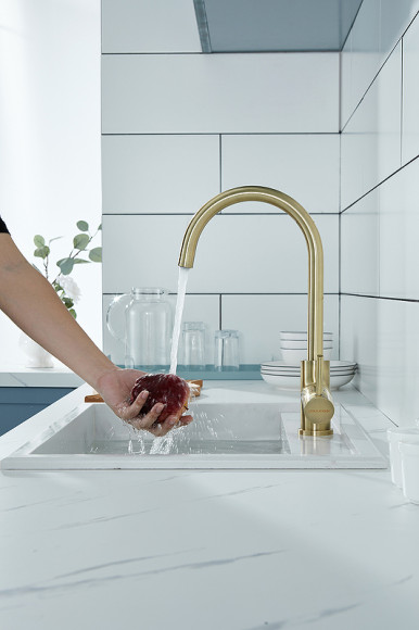 Смеситель для кухни Paulmark Essen Es213211-BR Бронза