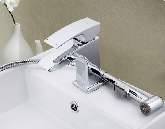 Смеситель для раковины Gappo G07 G1207 с гигиеническим душем Хром