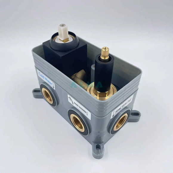 Душевая система ALMAes Ruver TVZ-8830 Черная матовая Душевая система ALMAes Ruver TVZ-8830 Черная матовая