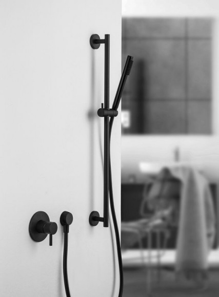 Шланговое подключение Paffoni Lusso ZACC130NO Черный матовый Шланговое подключение Paffoni Lusso ZACC130NO Черный матовый