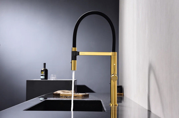 Смеситель для кухни Paulmark Leader Le214101-BG Брашированное золото Смеситель для кухни Paulmark Leader Le214101-BG Брашированное золото