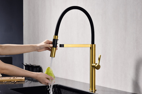 Смеситель для кухни Paulmark Leader Le214101-BG Брашированное золото Смеситель для кухни Paulmark Leader Le214101-BG Брашированное золото