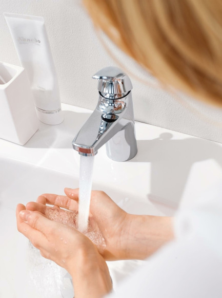 Смеситель для раковины Grohe Baucurve 32805000 Хром Смеситель для раковины Grohe Baucurve 32805000 Хром