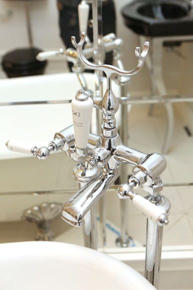 Смеситель на борт ванны Devon&Devon Dandy MARF40BCR Хром