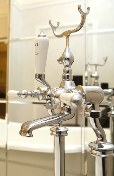 Смеситель на борт ванны Devon&Devon Dandy MARF40BCR Хром