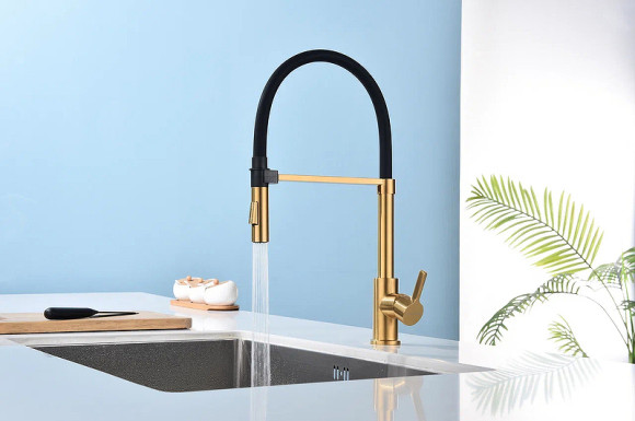 Смеситель для кухни Paulmark Halt Ha214021-BG Брашированное золото