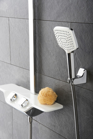 Душевая система Kludi Cockpit Discovery 8020091-00 Хром Белый Душевая система Kludi Cockpit Discovery 8020091-00 Хром Белый