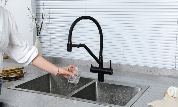 Смеситель для кухни Gappo G4398-86 Черный матовый