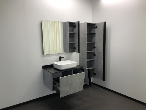 Зеркало со шкафом Comforty Эдинбург 90 00004147981 Бетон светлый Зеркало со шкафом Comforty Эдинбург 90 00004147981 Бетон светлый