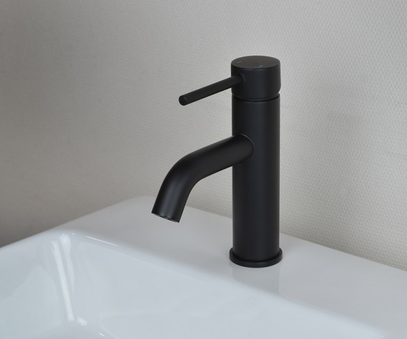 Смеситель для раковины Bronze de Luxe Scandi 1451B Черный матовый Смеситель для раковины Bronze de Luxe Scandi 1451B Черный матовый