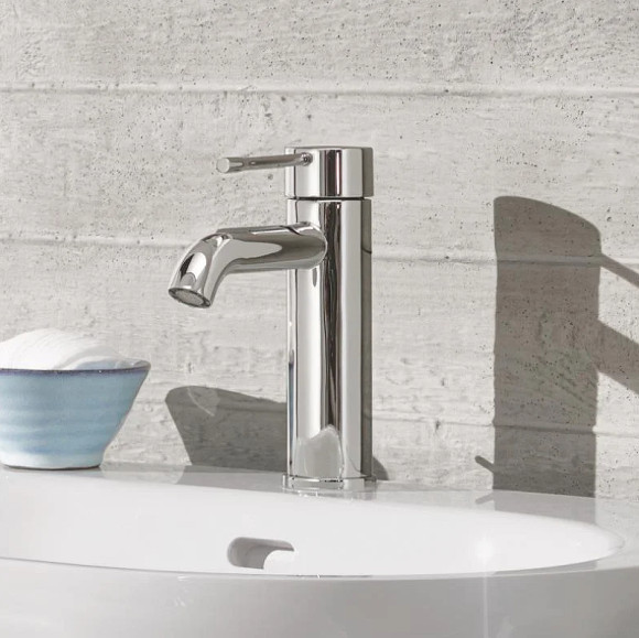 Смеситель для раковины Grohe Essence 23590001 Хром