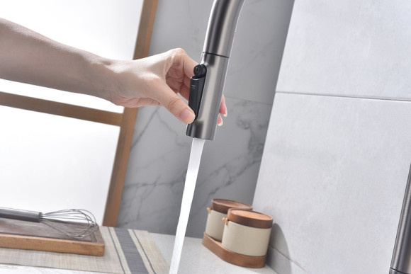 Смеситель для кухни Paulmark Universal Un213880-GM Вороненая сталь Смеситель для кухни Paulmark Universal Un213880-GM Вороненая сталь