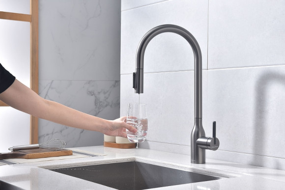 Смеситель для кухни Paulmark Universal Un213880-GM Вороненая сталь Смеситель для кухни Paulmark Universal Un213880-GM Вороненая сталь