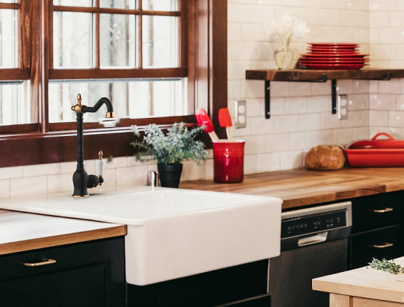 Смеситель для кухни GPD Retro Colored MTE180-S-R Черный матовый Розовое золото