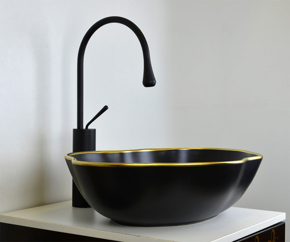 Раковина-чаша Bronze de Luxe 50 1395 Черная с золотым ободом Раковина-чаша Bronze de Luxe 50 1395 Черная с золотым ободом