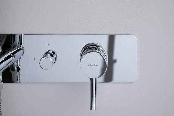 Смеситель для ванны Allen Brau Priority 5.31A05-00 Хром Смеситель для ванны Allen Brau Priority 5.31A05-00 Хром