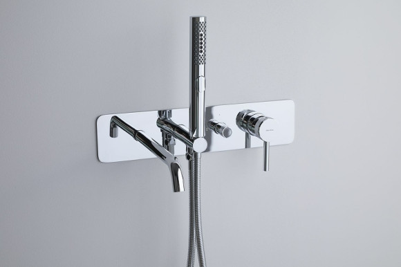 Смеситель для ванны Allen Brau Priority 5.31A05-00 Хром Смеситель для ванны Allen Brau Priority 5.31A05-00 Хром