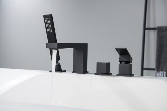 Смеситель на борт ванны Timo Selene 2130/03Y Черный Смеситель на борт ванны Timo Selene 2130/03Y Черный