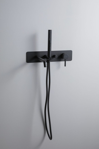 Смеситель для ванны Allen Brau Priority 5.31A05-31 Черный матовый Смеситель для ванны Allen Brau Priority 5.31A05-31 Черный матовый