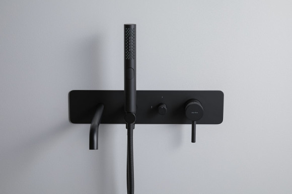 Смеситель для ванны Allen Brau Priority 5.31A05-31 Черный матовый Смеситель для ванны Allen Brau Priority 5.31A05-31 Черный матовый