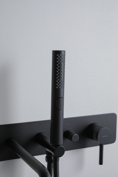 Смеситель для ванны Allen Brau Priority 5.31A05-31 Черный матовый Смеситель для ванны Allen Brau Priority 5.31A05-31 Черный матовый