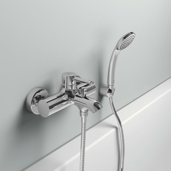 Смеситель для ванны Ideal Standard Ceraline BC199AA Хром Смеситель для ванны Ideal Standard Ceraline BC199AA Хром