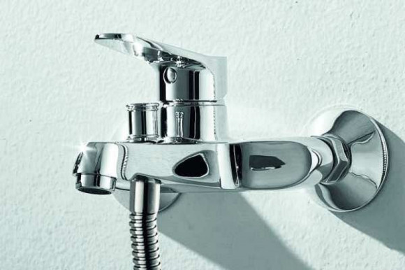 Смеситель для ванны Bravat Eco F6111147C-B Хром Смеситель для ванны Bravat Eco F6111147C-B Хром