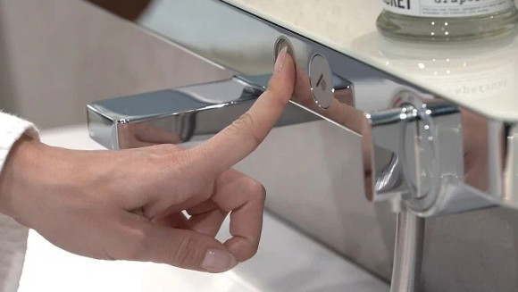 Смеситель для ванны Hansgrohe ShowerTabletSelect 13183000 с термостатом Хром