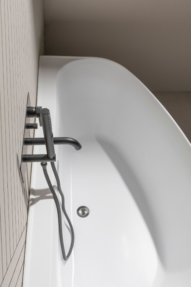 Акриловая ванна Allen Brau Priority 5 160x78 R 2.31005.20B без гидромассажа Акриловая ванна Allen Brau Priority 5 160x78 R 2.31005.20B без гидромассажа