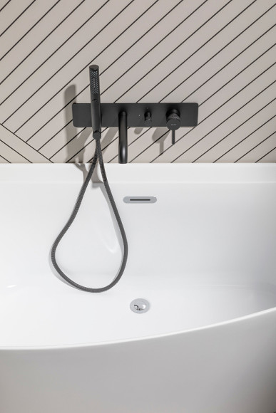 Акриловая ванна Allen Brau Priority 5 160x78 R 2.31005.20B без гидромассажа Акриловая ванна Allen Brau Priority 5 160x78 R 2.31005.20B без гидромассажа