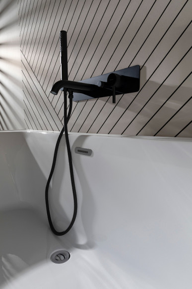 Акриловая ванна Allen Brau Priority 5 160x78 R 2.31005.20B без гидромассажа Акриловая ванна Allen Brau Priority 5 160x78 R 2.31005.20B без гидромассажа