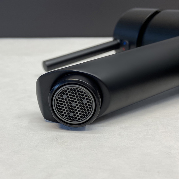 Смеситель для раковины Comforty FC018B-CMT 00004149948 Черный Смеситель для раковины Comforty FC018B-CMT 00004149948 Черный