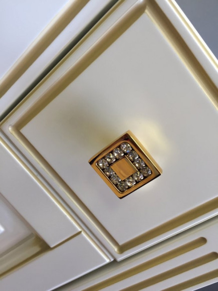 Тумба под раковину Opadiris Лаура 120 Z0000009324 Белая матовая с золотой патиной ручки Swarovski Золото Тумба под раковину Opadiris Лаура 120 Z0000009324 Белая матовая с золотой патиной ручки Swarovski Золото