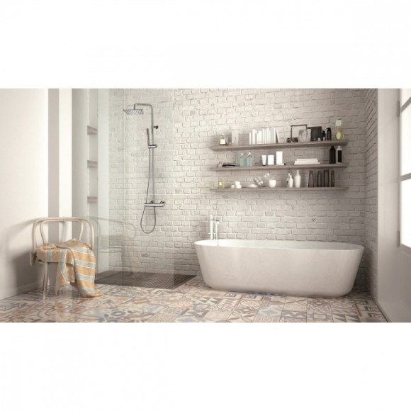 Душевая система Bossini Cosmo L10103.030 с термостатом Хром Душевая система Bossini Cosmo L10103.030 с термостатом Хром