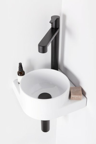 Смеситель для раковины Ravak Puri PU 015.20 X070182 Черный матовый Смеситель для раковины Ravak Puri PU 015.20 X070182 Черный матовый