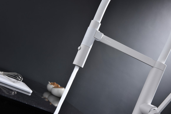 Смеситель для кухни Paulmark Leader Le214101-431 Белый матовый