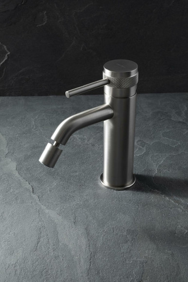 Смеситель для биде Allen Brau Priority 5.31A04-BN Никель брашированный Смеситель для биде Allen Brau Priority 5.31A04-BN Никель брашированный