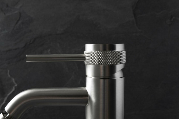 Смеситель для биде Allen Brau Priority 5.31A04-BN Никель брашированный Смеситель для биде Allen Brau Priority 5.31A04-BN Никель брашированный