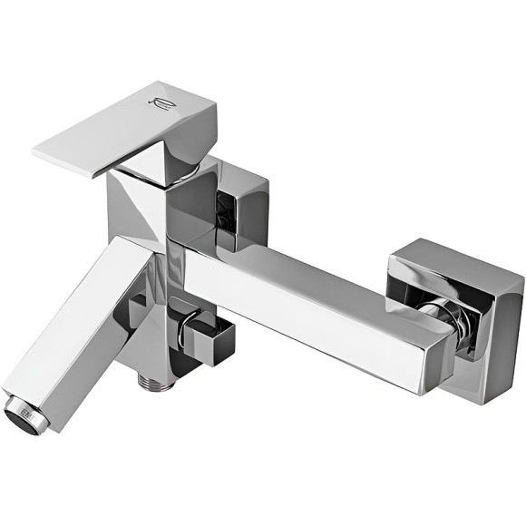 Смеситель для ванны Remer Q-Color QR0583A Хром Смеситель для ванны Remer Q-Color QR0583A Хром