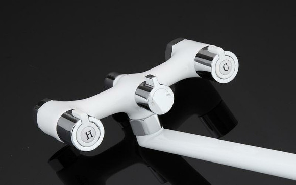 Смеситель для ванны Gappo G49 G2249 универсальный Белый Хром