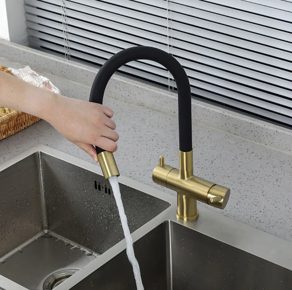 Смеситель для кухни Gappo G4398-33 Золотой сатин Черный